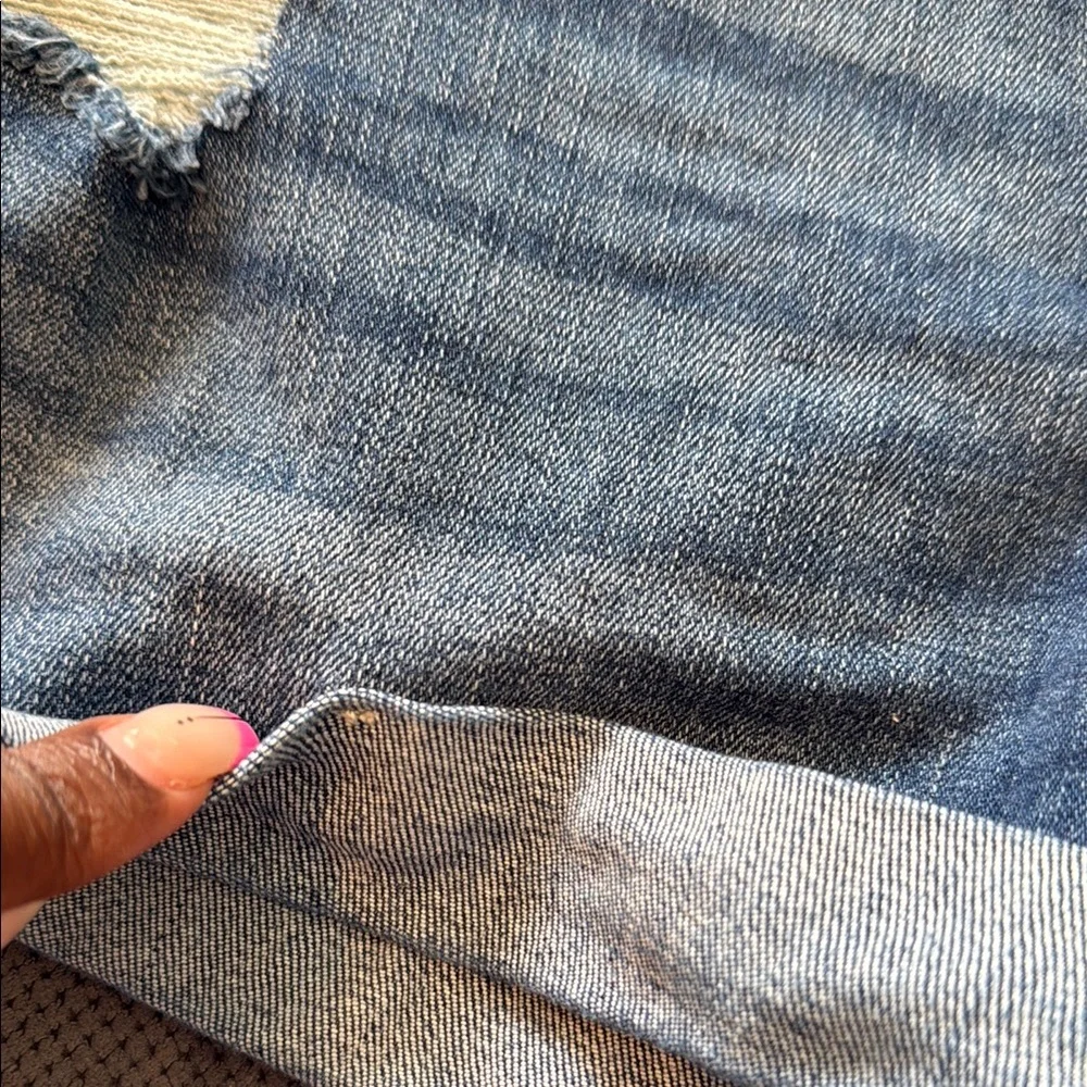 Hollister California High-Rise 3” Blue Jean Shorts Distressed‎